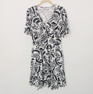 Boden V Neck Tropical Print Dress Short Sleeve Knee Length Midnight Garden 6L